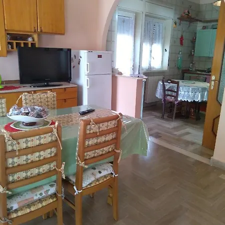 Casa Vacanza Etna *